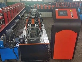 주문 제작된 엠보싱 디자인과 로라 덧문 얇은 널빤지 롤 성형기